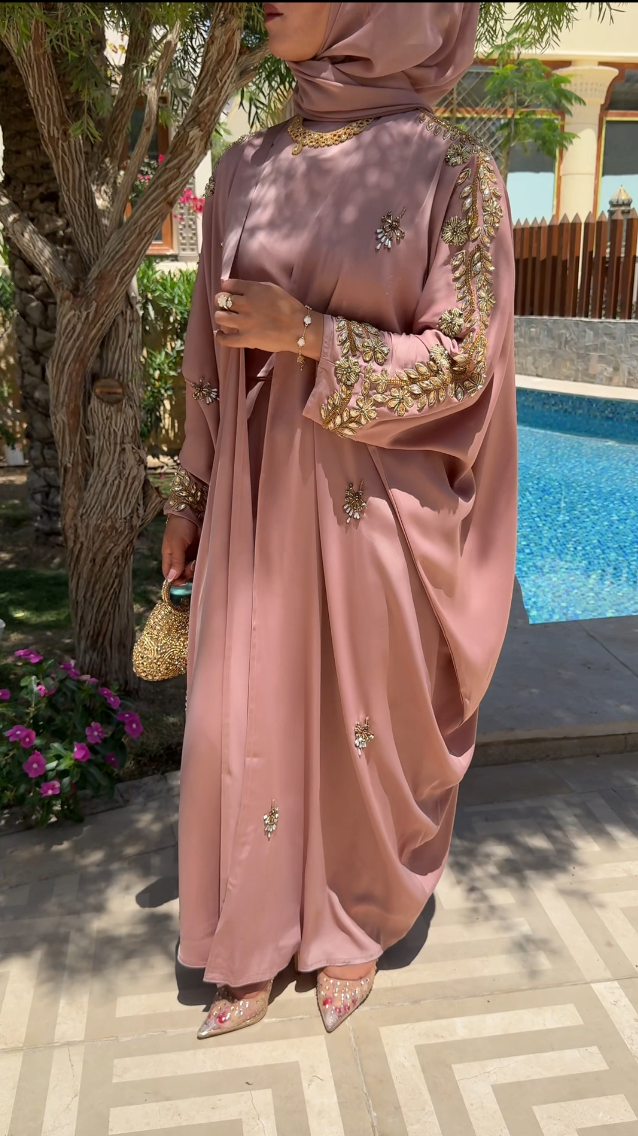 Rihanna Abaya