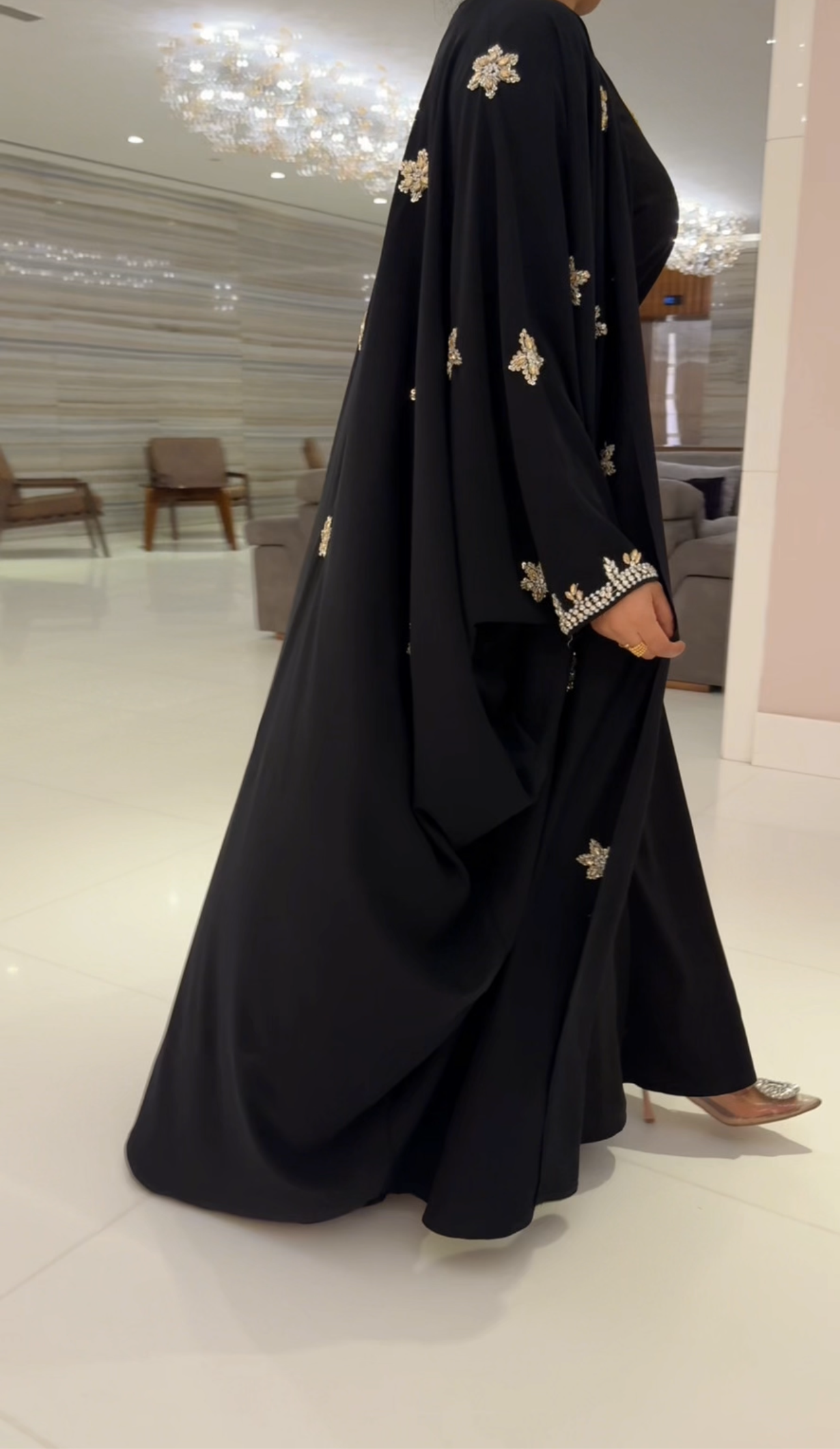 Nazia Abaya