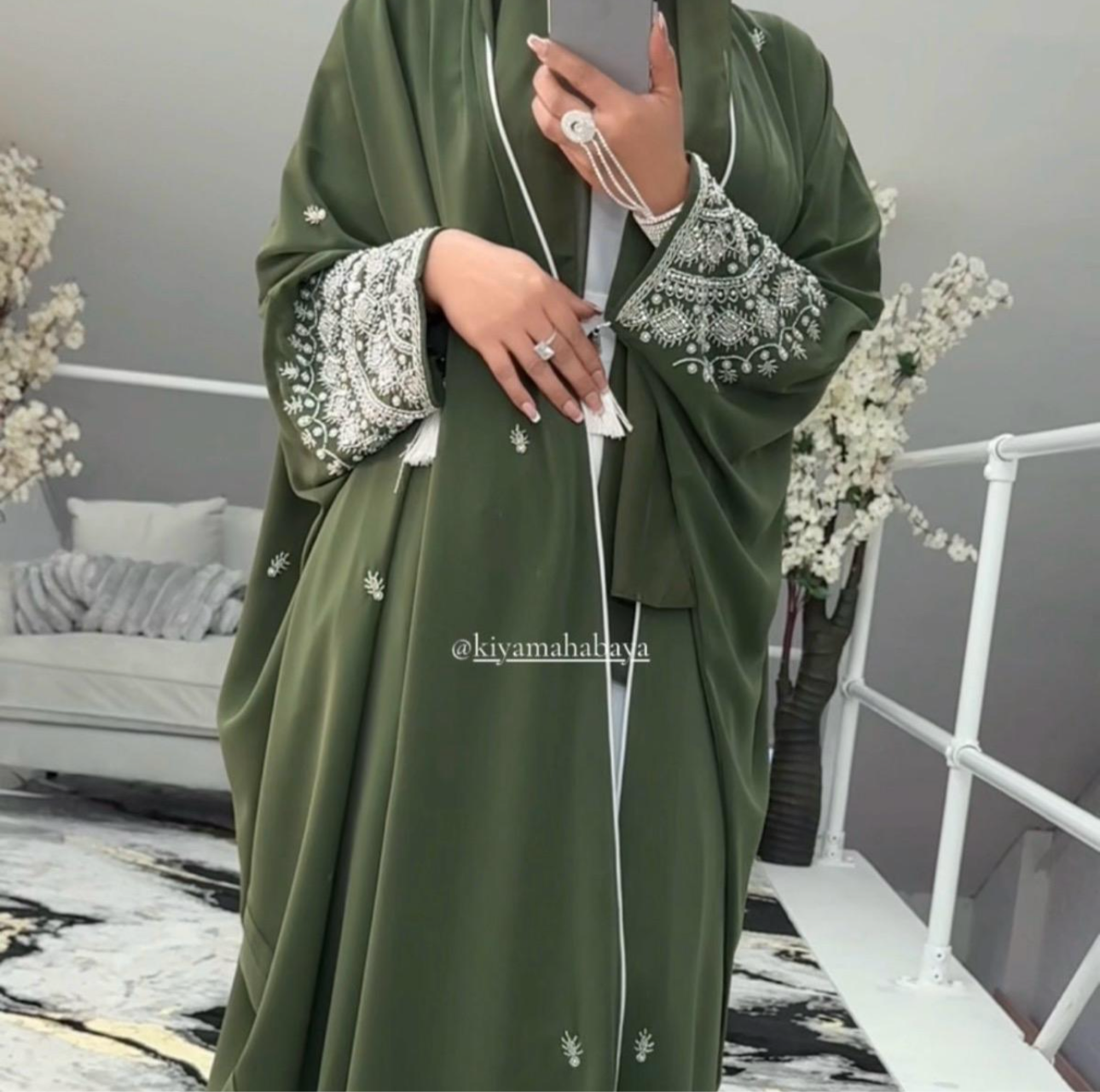 Madiha Abaya