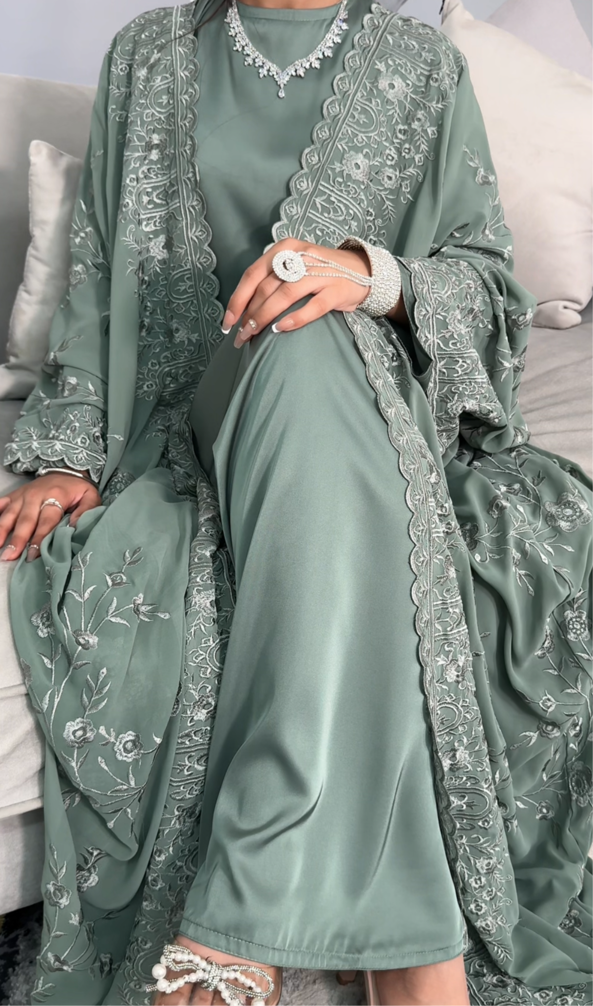 Iqra Abaya