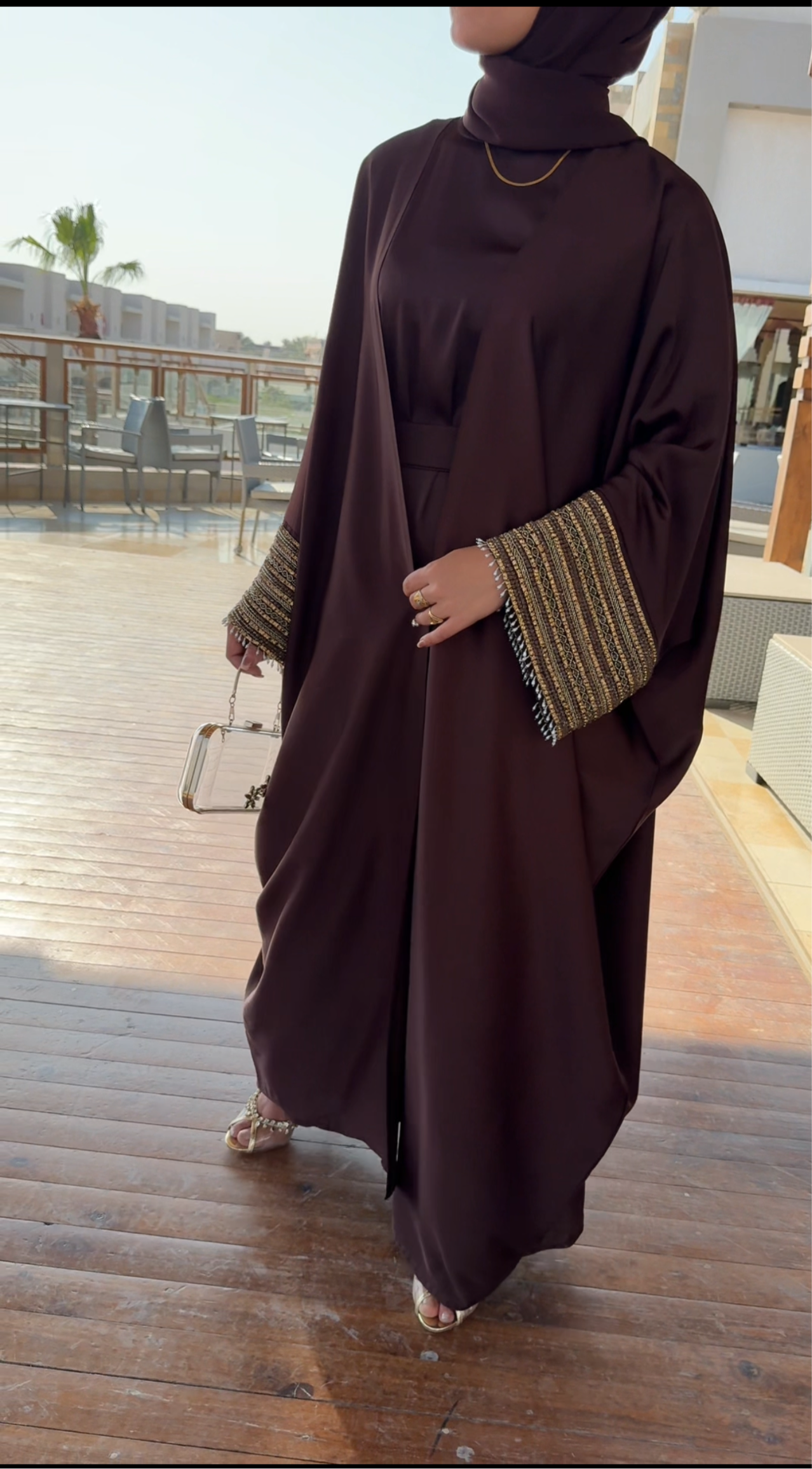 Neelam Abaya