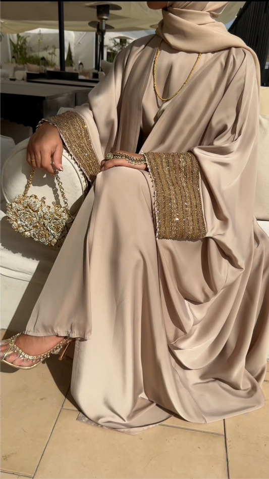 Neelam Abaya