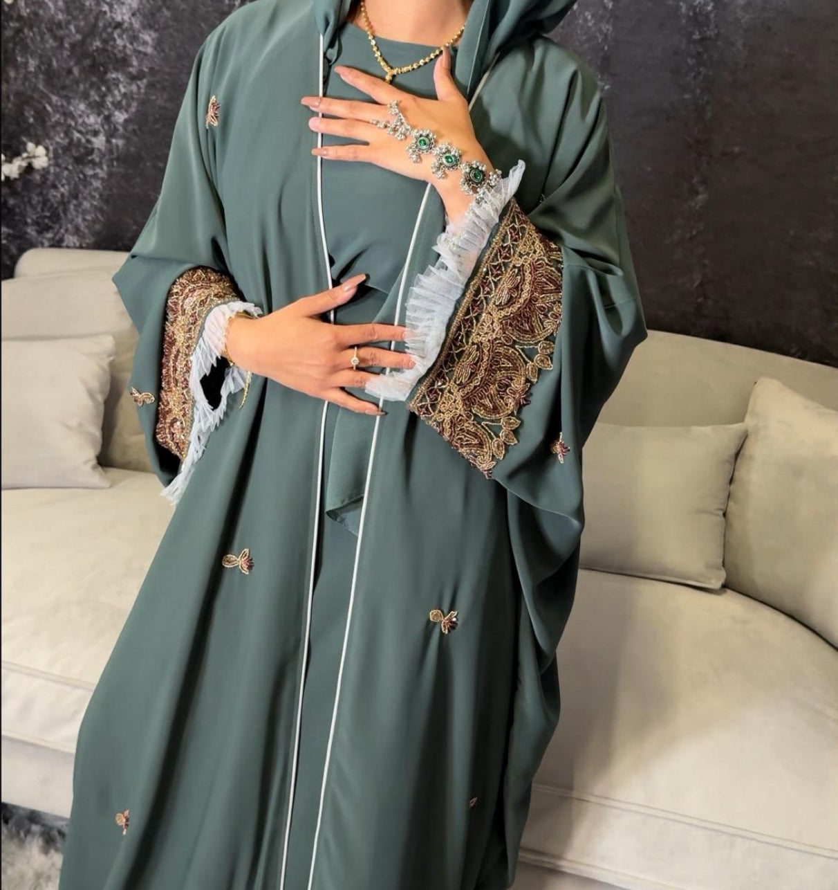 Nadira Abaya