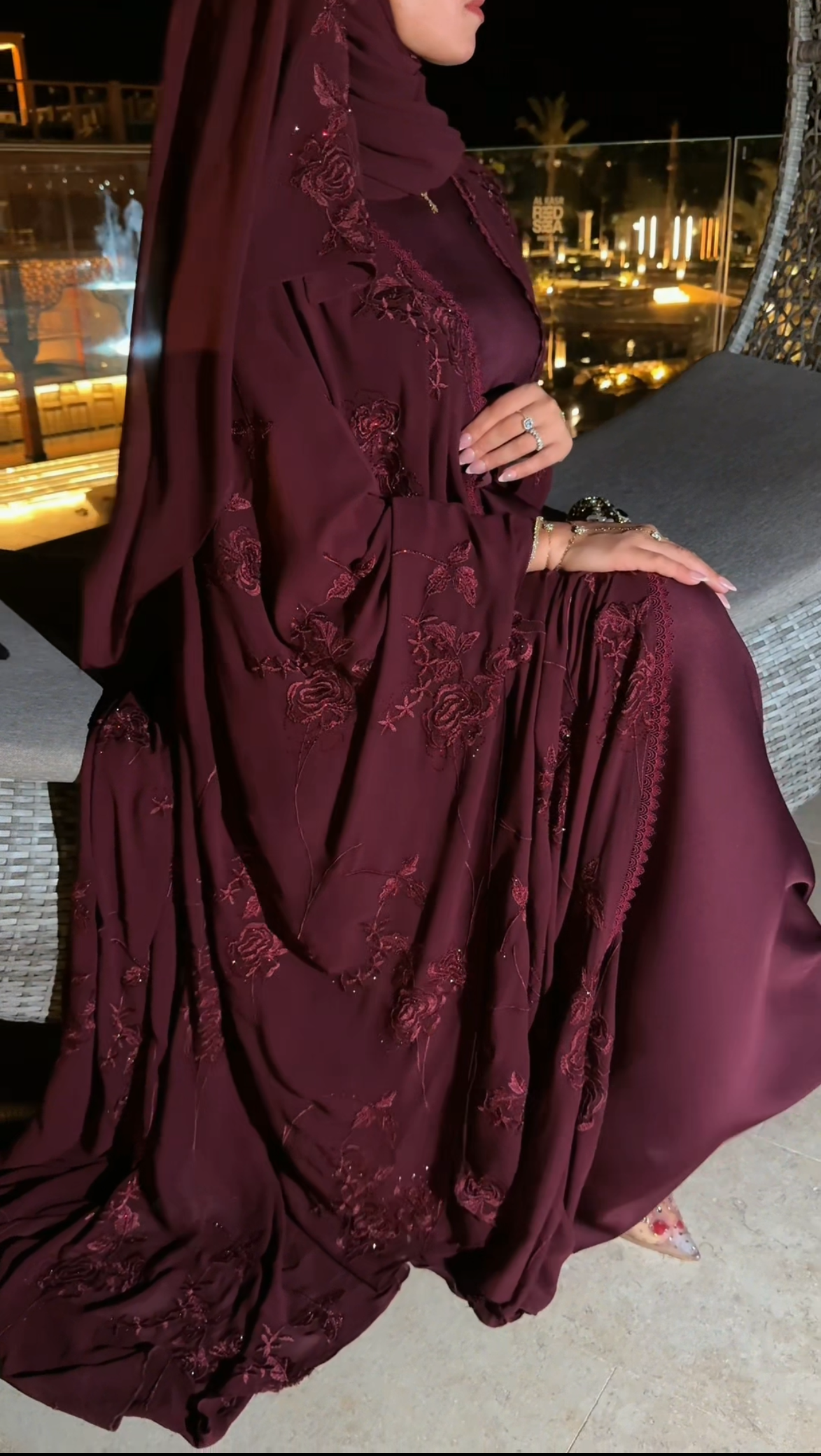 Dua abaya
