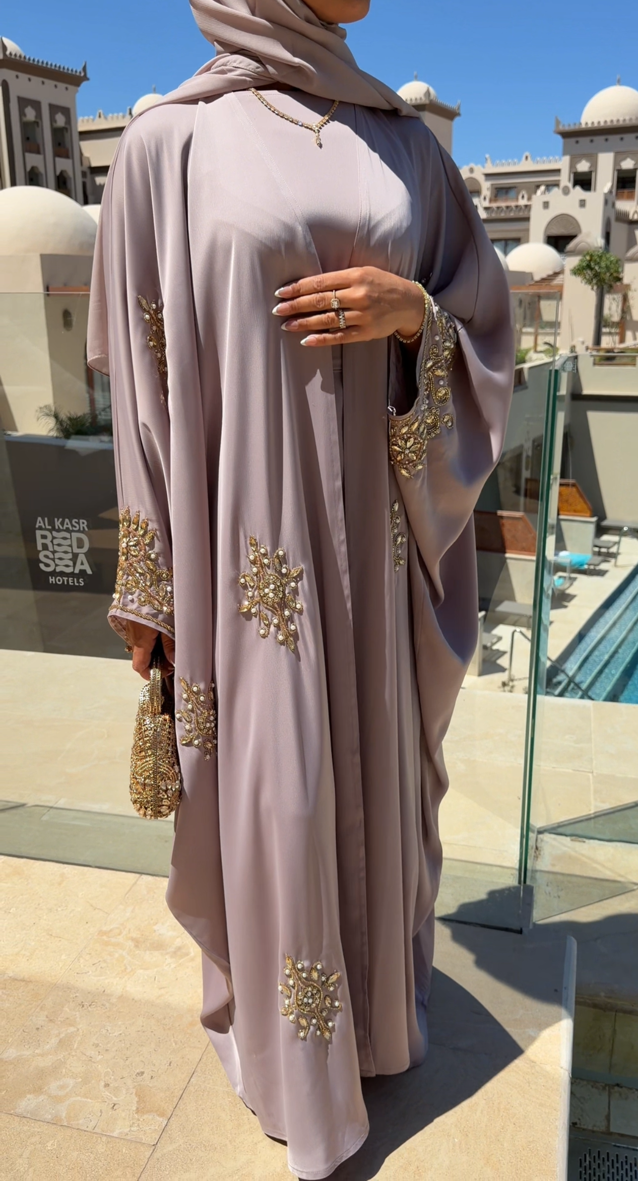 Mahla Abaya