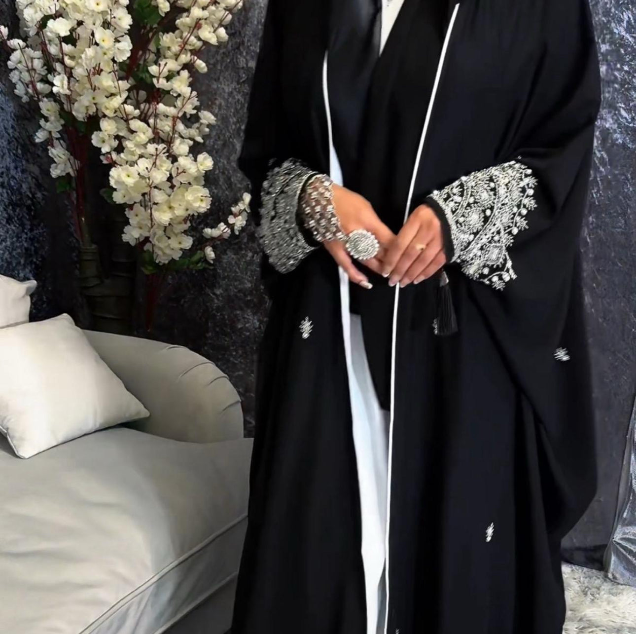 Madiha Abaya