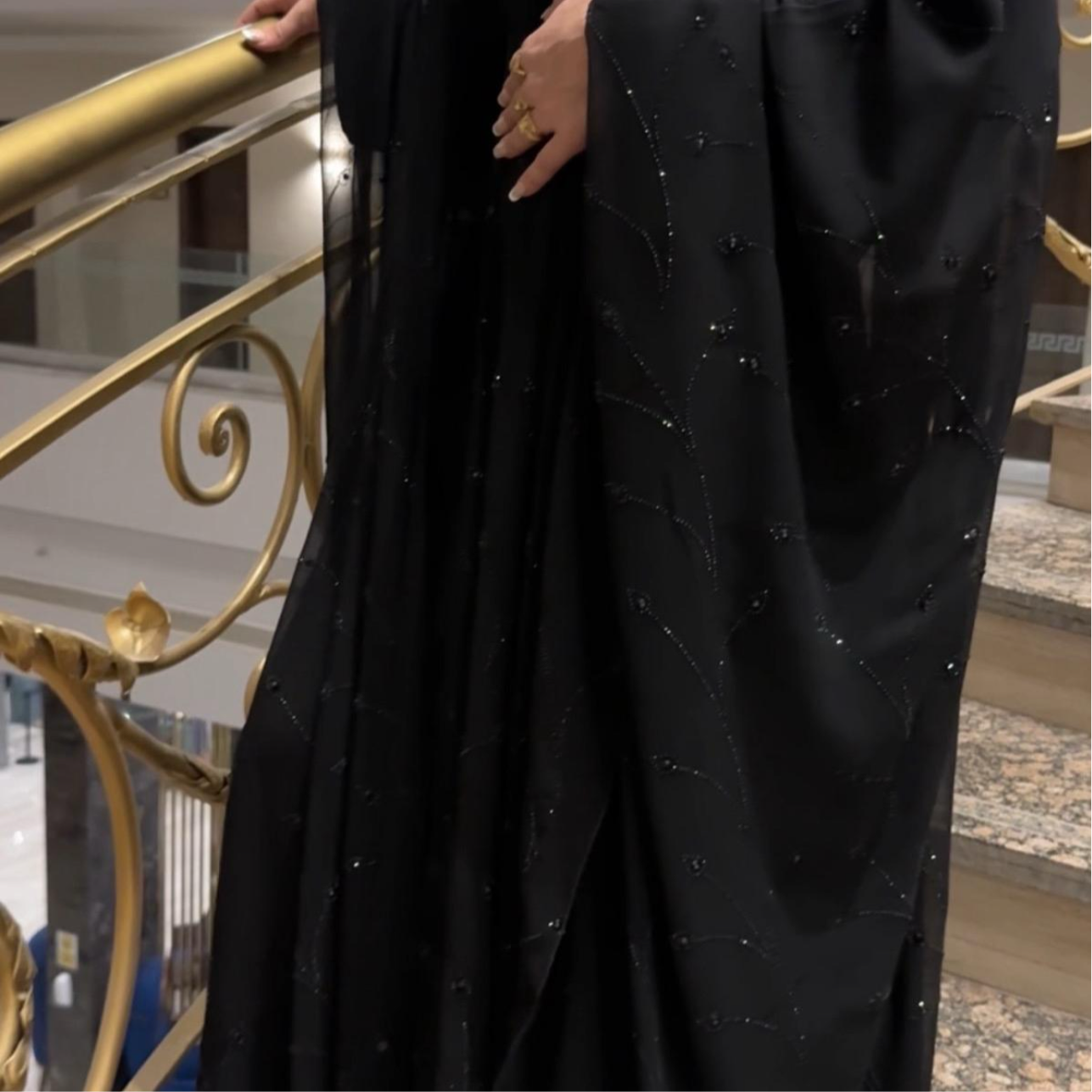 Laiba Abaya