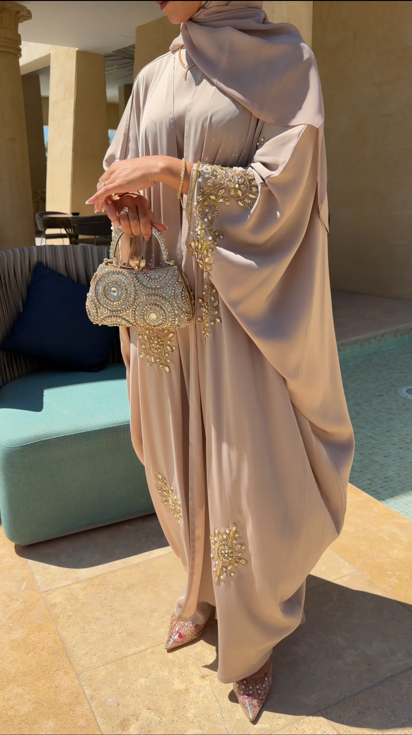 Mahla Abaya