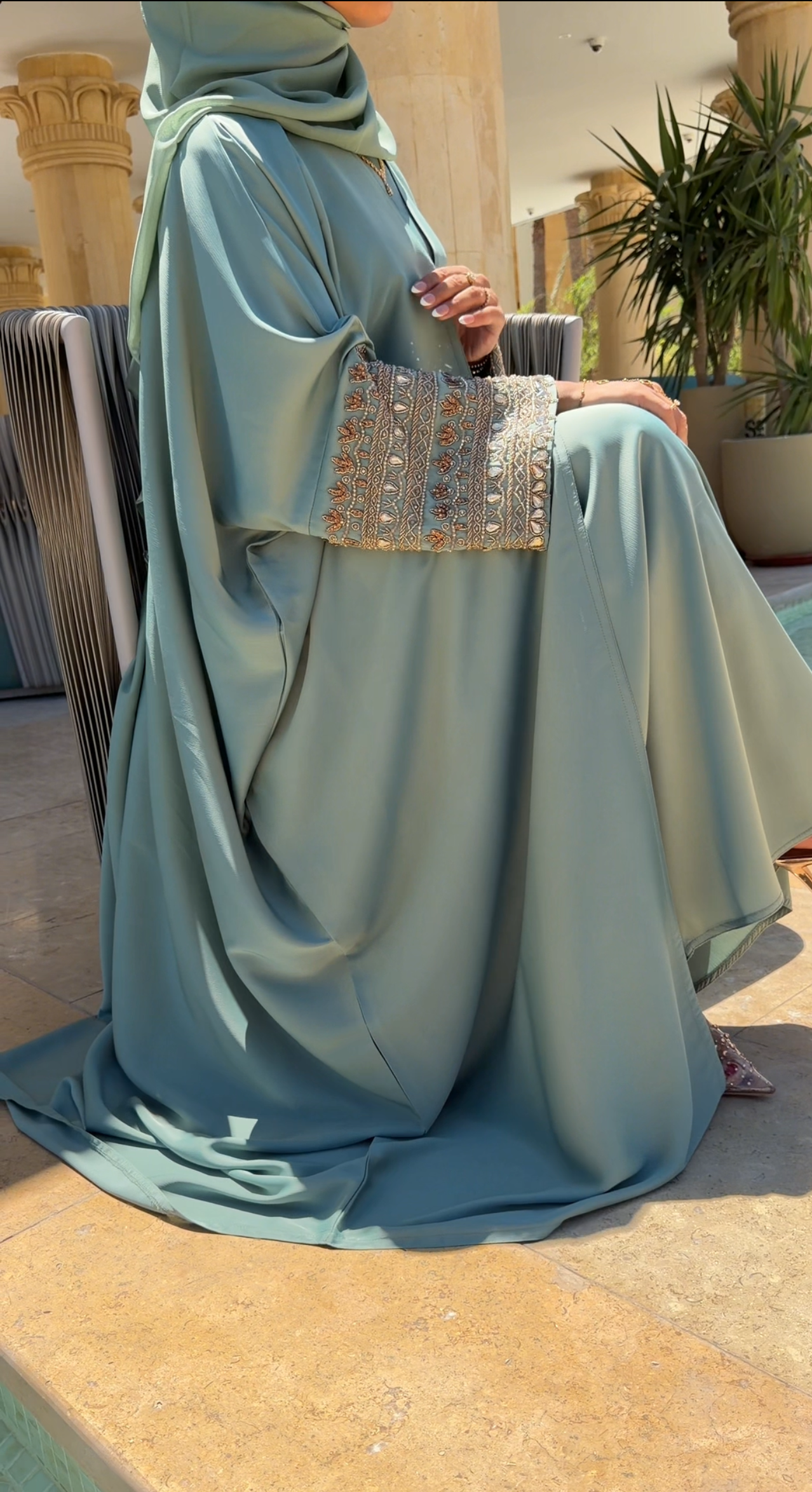 Mina abaya