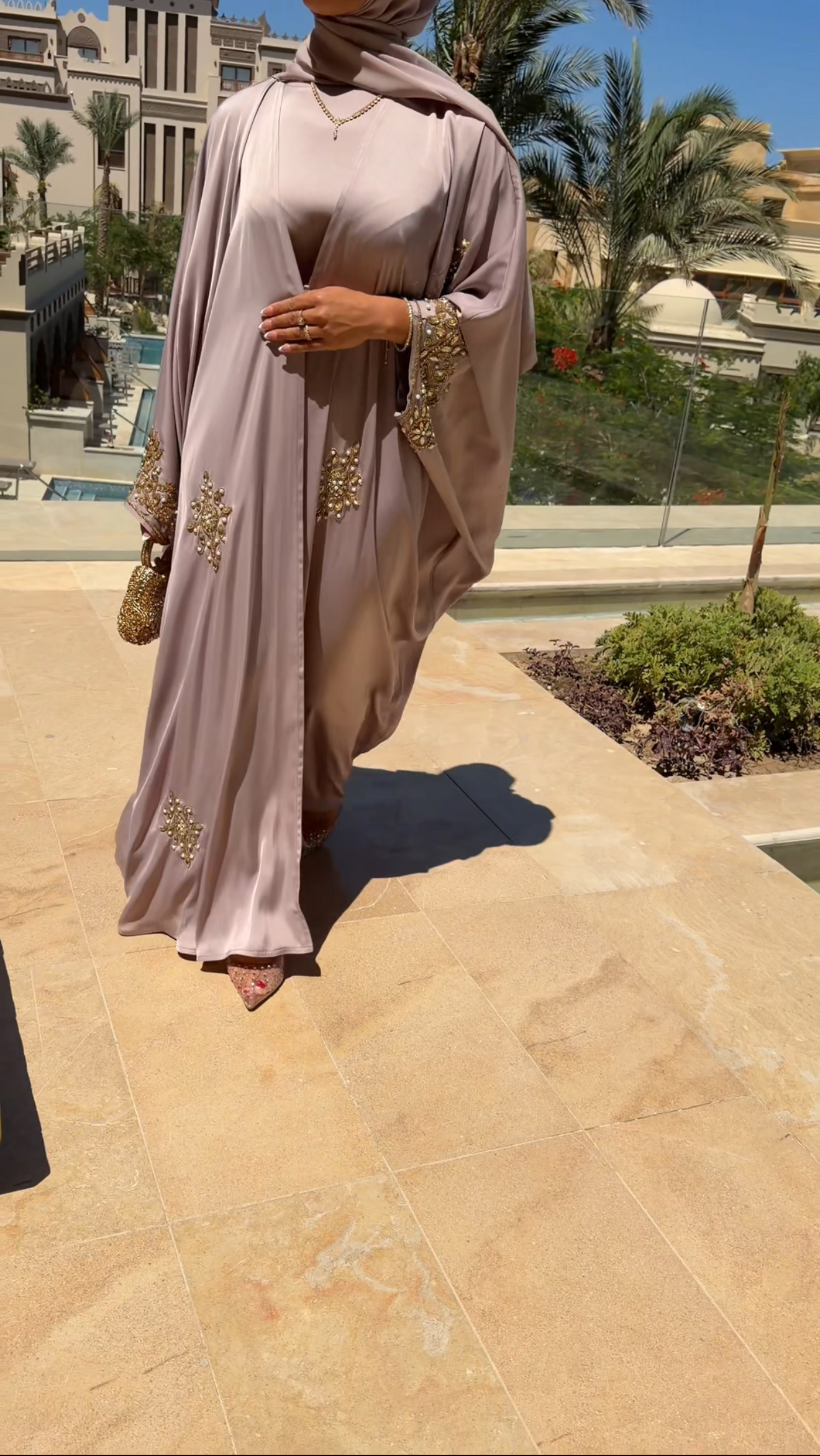 Mahla Abaya