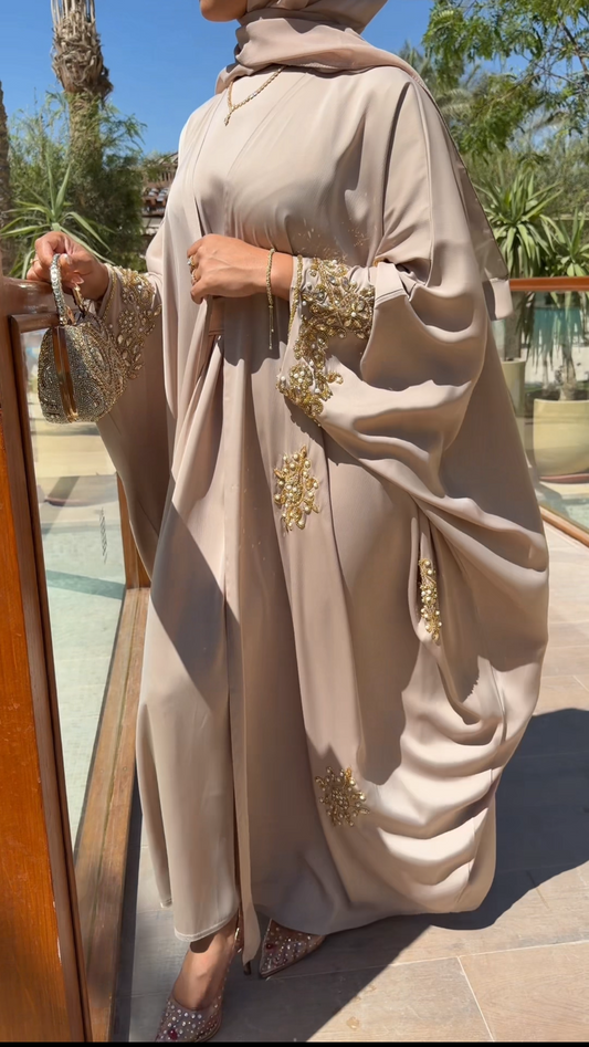 Mahla Abaya