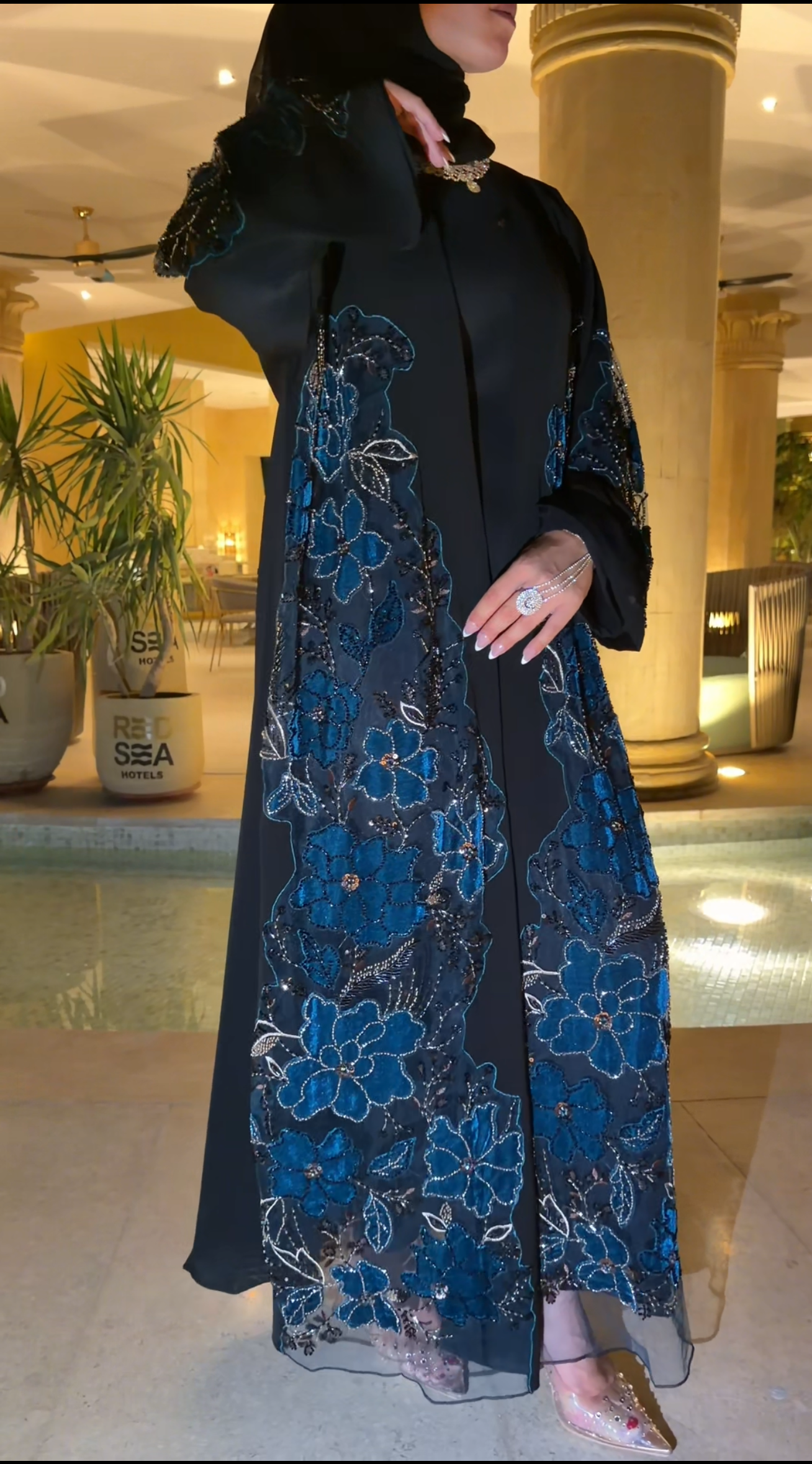 Akilah Abaya