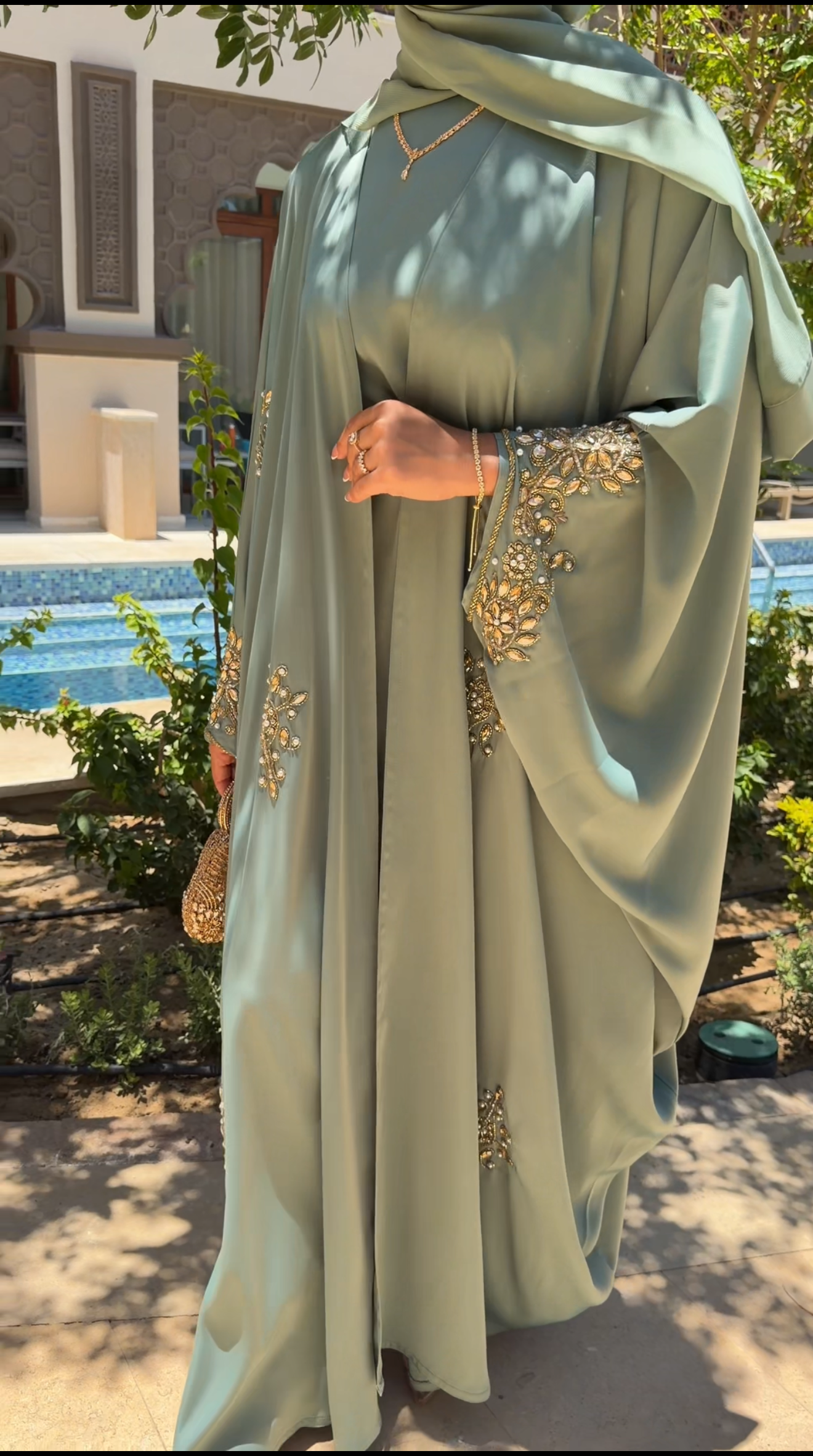 Mahla Abaya
