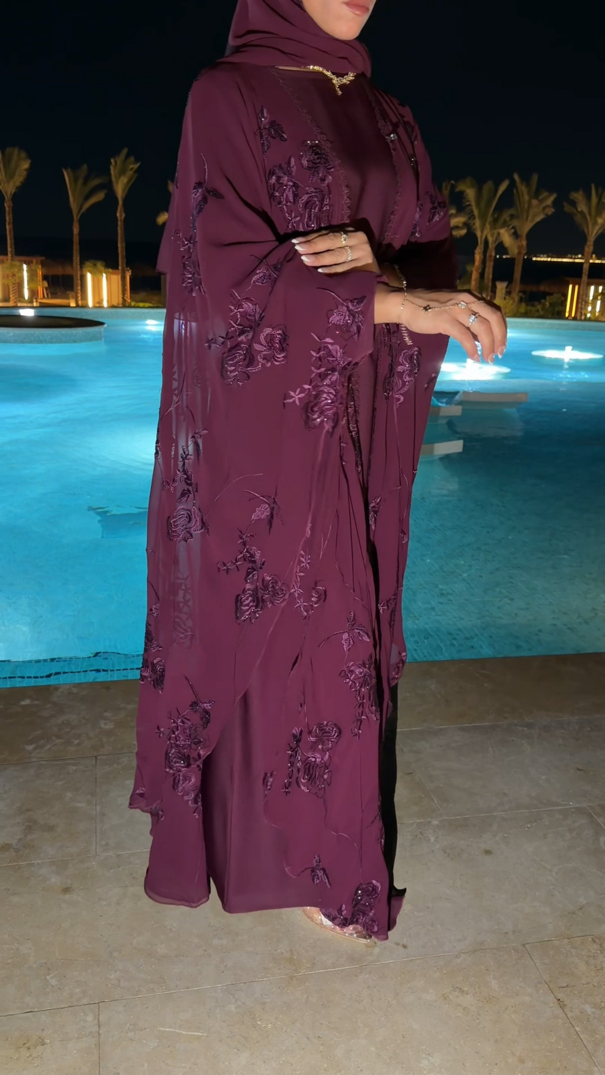 Dua abaya